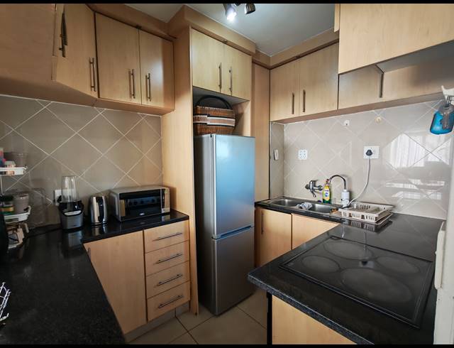 2 BEDROOM APARTMENT FOR SALE IN ESSENWOOD